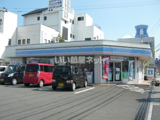 コンビニ　ローソン 加世田本町店（コンビニ）まで758m