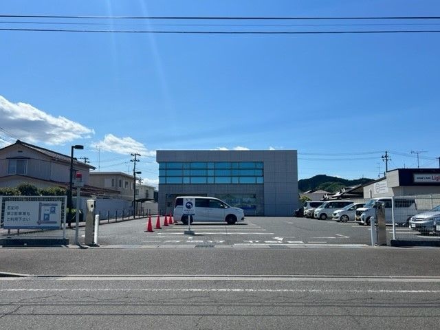 銀行　七十七銀行亘理支店（銀行）まで1100m