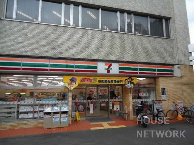 コンビニ　ファミリーマート四条猪熊店（コンビニ）まで62m