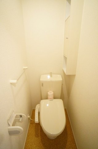 トイレ　清潔感のあるトイレです