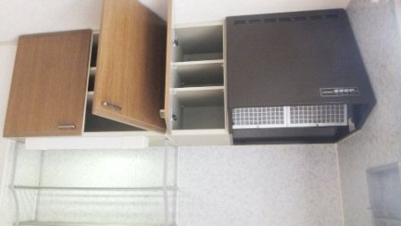その他設備　キッチン上部に収納有ります