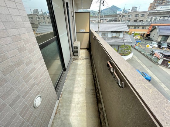 バルコニー　※別号室のお写真です