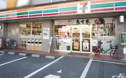 コンビニ　セブンイレブン・蓮根店（コンビニ）まで1000m
