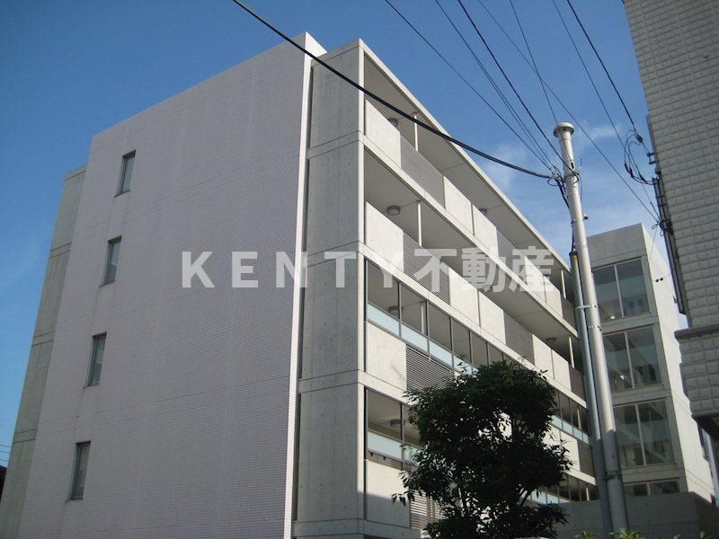 建物外観　外観は落ち着いています