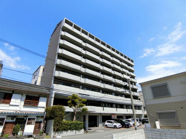 建物外観　南向きで日当りの良い物件です