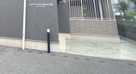 エントランス　別部屋参照写真