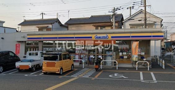 コンビニ　ミニストップ 神戸玉津町店（コンビニ）まで950m