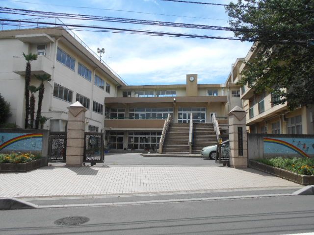 小学校　さいたま市立大東小学校（小学校）まで680m