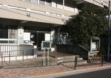 図書館　文京区立小石川図書館（図書館）まで290m