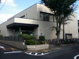 図書館　杉並区立成田図書館（図書館）まで520m