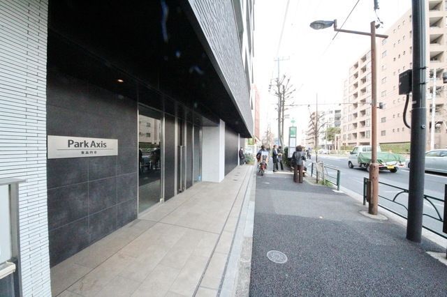 その他　★バス停目の前★