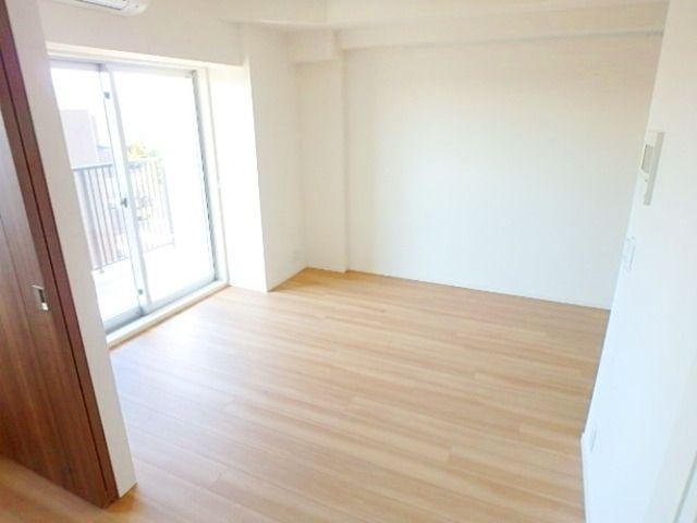 居室・リビング　オールフローリングです！