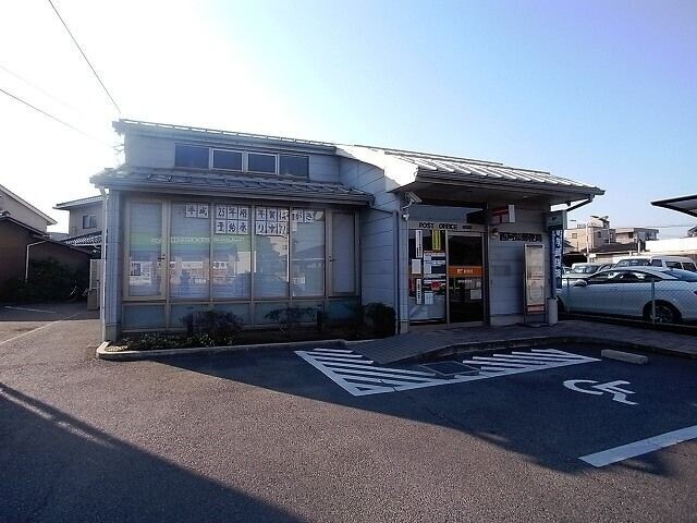 郵便局　西阿知郵便局（郵便局）まで558m