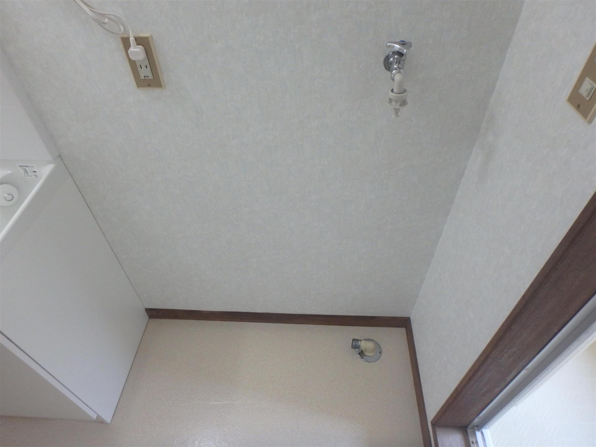 その他　洗濯機置場も室内に確保されています。