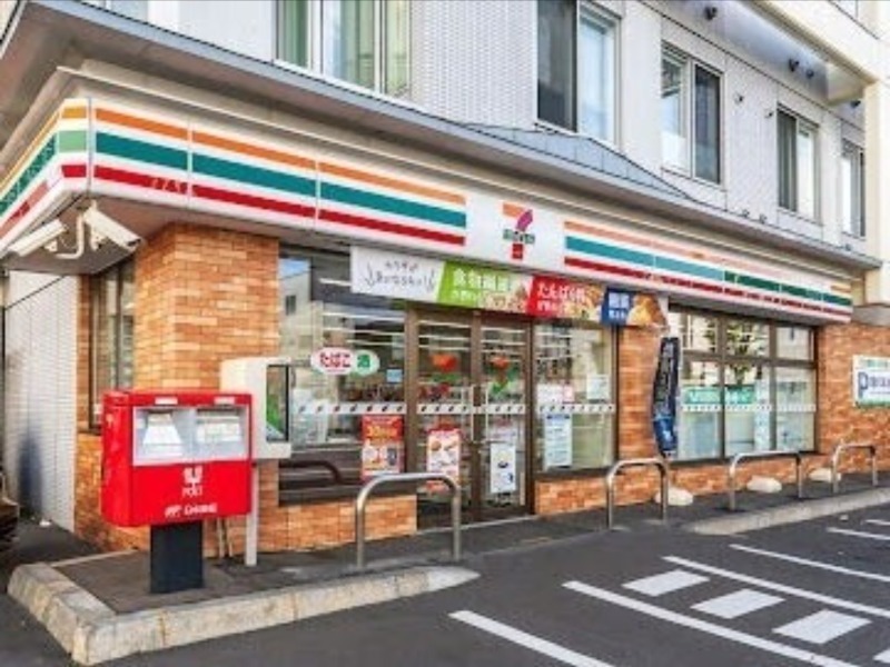 コンビニ　セブンイレブン札幌北35条店（コンビニ）まで70m