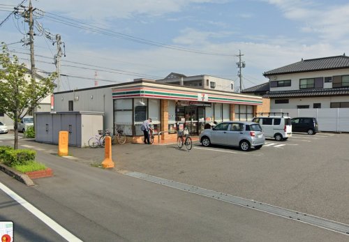 コンビニ　セブンイレブン 蟹江町源氏店（コンビニ）まで661m
