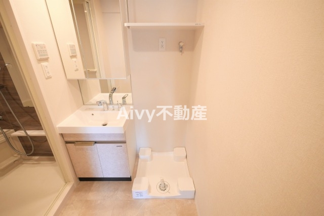 洗面設備　脱衣スペースもあります