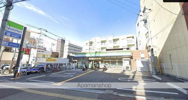 コンビニ　ファミリーマート（コンビニ）まで341m