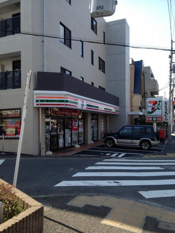 コンビニ　セブンイレブン 杉並天沼店（コンビニ）まで494m