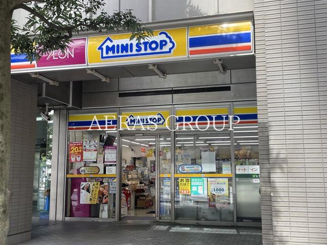 コンビニ　ミニストップ 愛宕１丁目店（コンビニ）まで362m