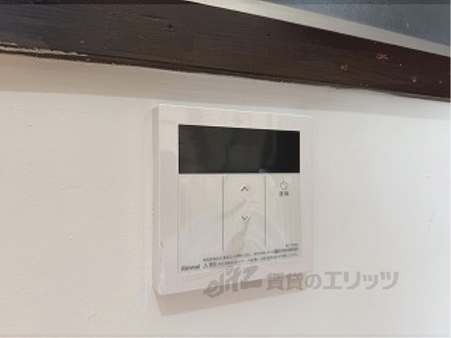 その他設備　給湯器リモコン