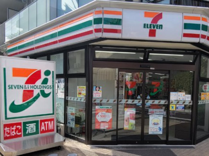 コンビニ　セブンイレブン品川豊町6丁目店（コンビニ）まで159m