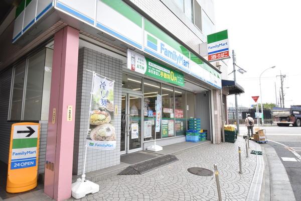 コンビニ　ファミリーマート朝日生命代田橋ビル店（コンビニ）まで408m