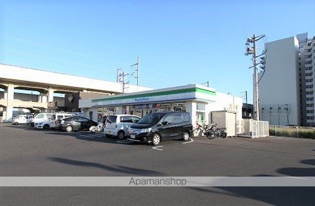 コンビニ　ファミリーマート 長町六丁目店（コンビニ）まで230m