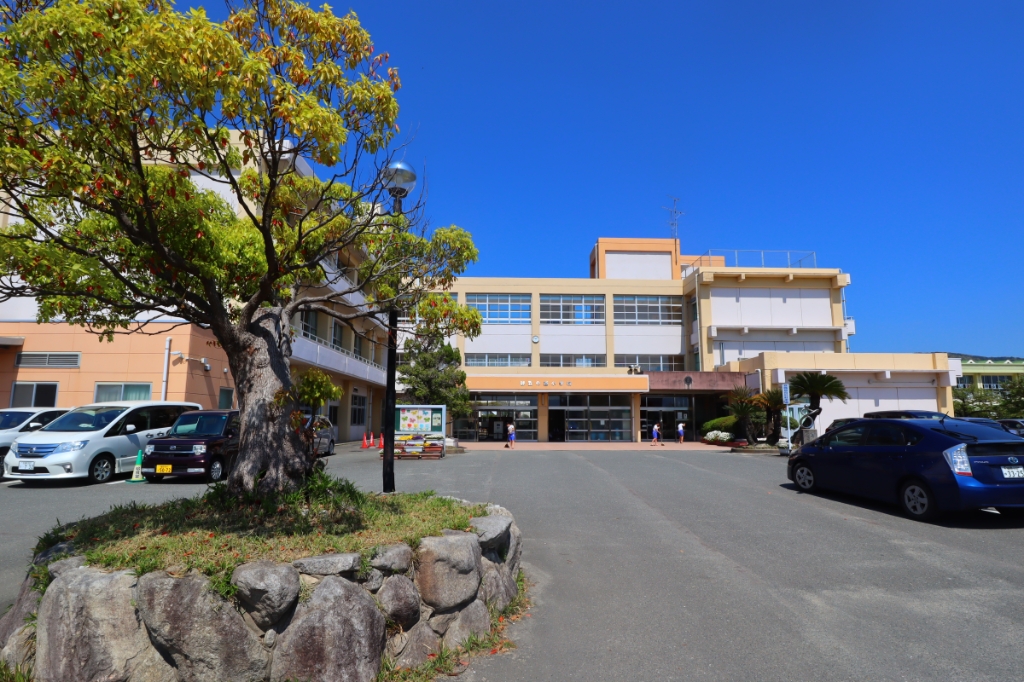小学校　大野城市立御笠の森小学校（小学校）まで1727m