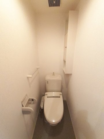 トイレ　コンパクトで使いやすいトイレです