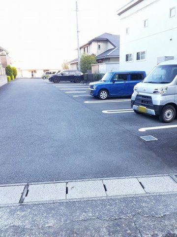 駐車場　駐車スペースもあります