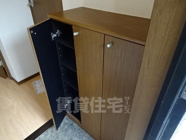 収納　シューズBOX