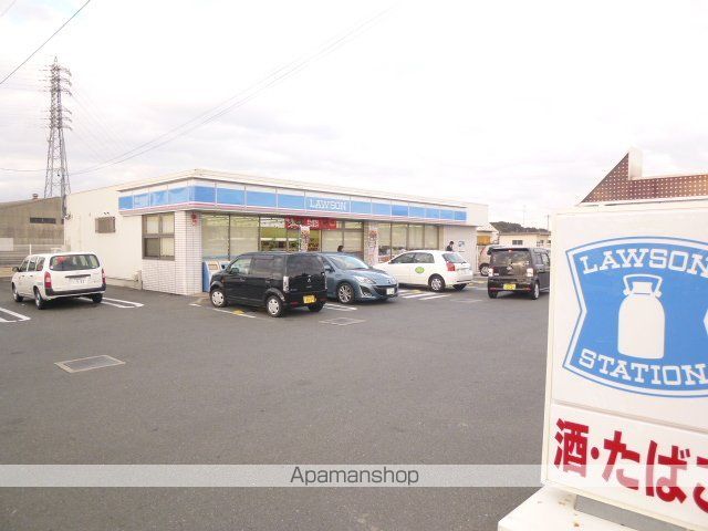コンビニ　ローソン（コンビニ）まで1656m