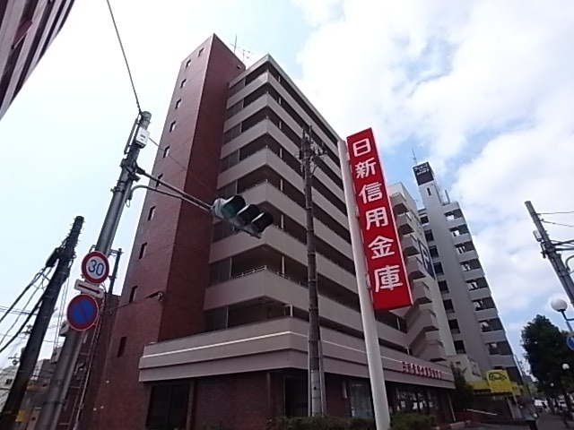 銀行　日新信用金庫西灘支店（銀行）まで528m