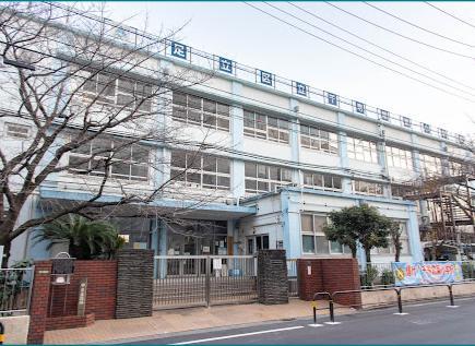 小学校　足立区立千寿常東小学校（小学校）まで230m