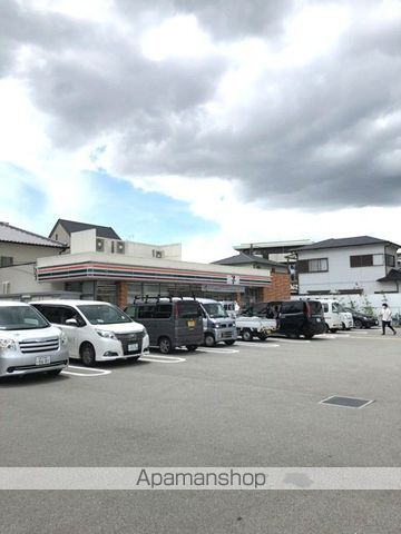 コンビニ　セブンイレブン（コンビニ）まで376m