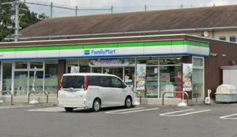 コンビニ　ファミリーマート 半田生見町店（コンビニ）まで536m