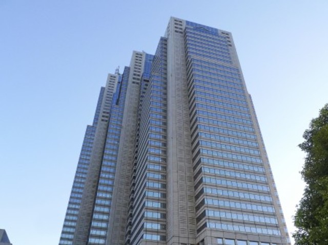 ショッピングセンター　新宿パークタワー（ショッピングセンター）まで808m