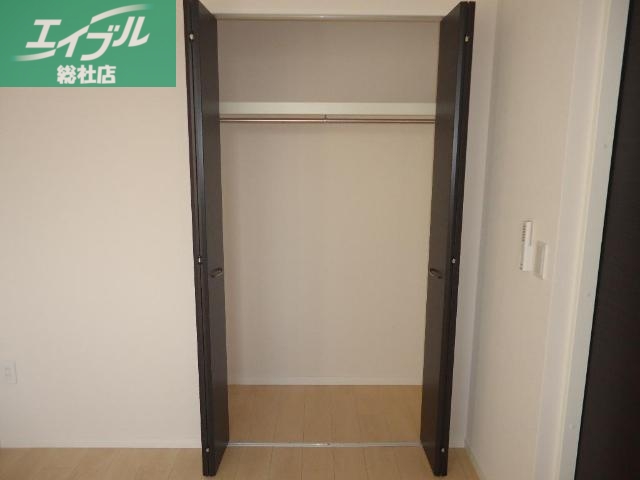 収納　クローゼット
