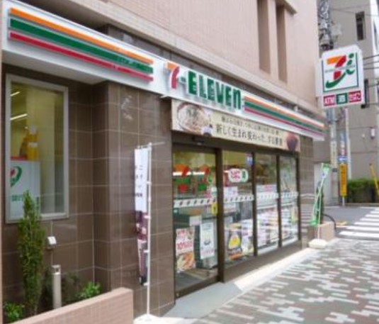 コンビニ　セブンイレブン 新宿山吹町店（コンビニ）まで233m