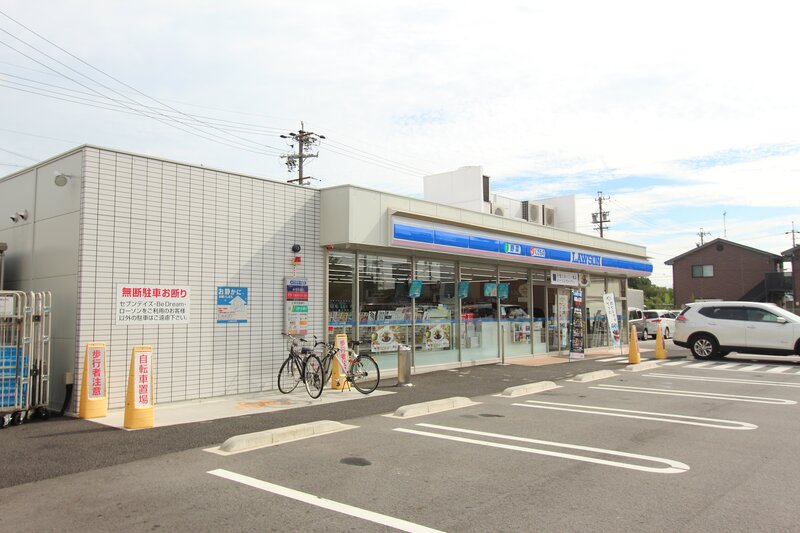コンビニ　ローソン中川野田二丁目店（コンビニ）まで128m