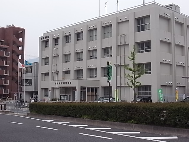 警察署・交番　兵庫県東灘警察署（警察署・交番）まで357m
