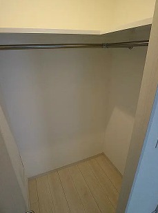 収納　嬉しいウォークインクローゼット付きです