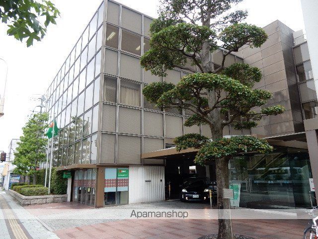 銀行　トマト銀行本店（銀行）まで500m
