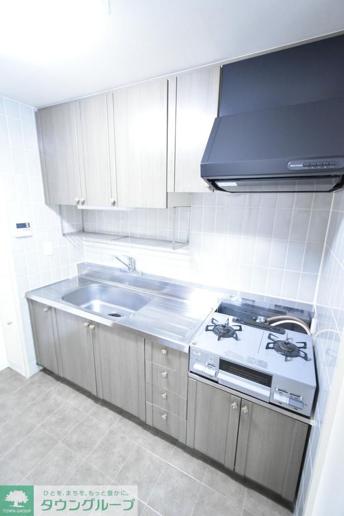 キッチン　同物件別部屋写真