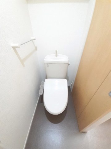 トイレ　コンパクトで使いやすいトイレです