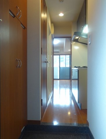 玄関　他部屋の参考写真です