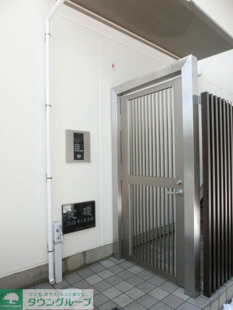 エントランス　★お問い合わせはタウンハウジングまで★