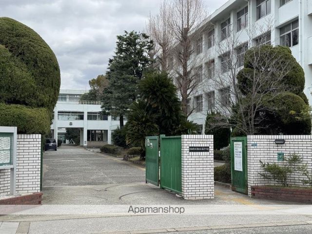高校・高専　大阪府立東住吉高等学校（高校・高専）まで153m