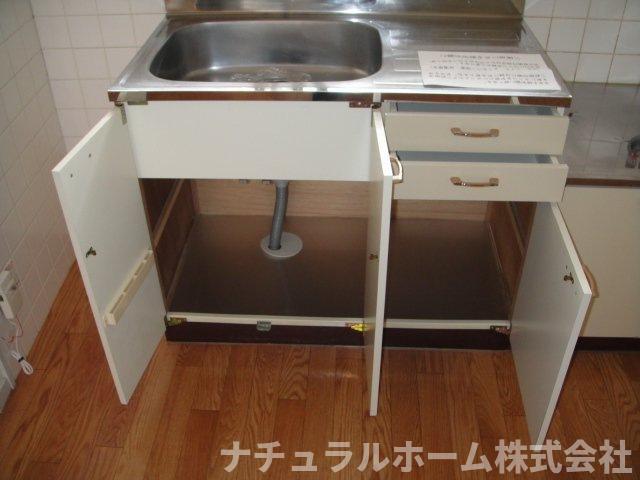収納　流し台下収納